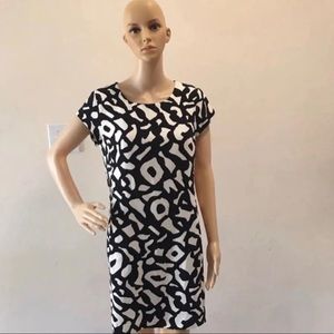 Black and White Leopard Print Round Neck Midi Sheat Dress